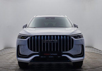 Подержанный автомобиль Jaecoo J8 2024 года (8 фото)
