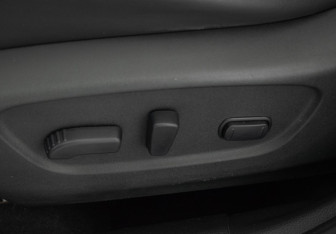 Подержанный автомобиль Nissan X-Trail 2016 года (16 фото)