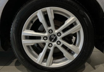 Подержанный автомобиль Ford Focus Hatchback 2013 года (18 фото)