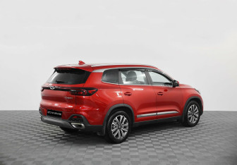 Подержанный автомобиль Chery Tiggo 8 2020 года (3 фото)