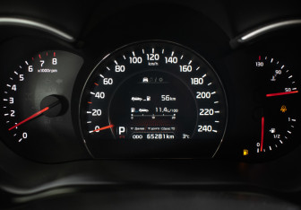 Подержанный автомобиль Kia Sorento 2014 года (10 фото)