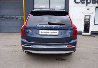 Подержанный автомобиль Volvo XC90 2019 года (6 фото)