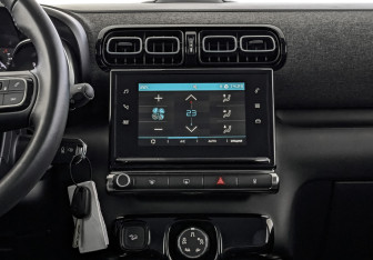 Подержанный автомобиль Citroen C3 Aircross 2021 года (17 фото)