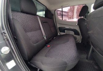Подержанный автомобиль Mitsubishi L200 2011 года (11 фото)