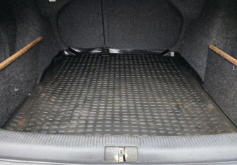 Подержанный автомобиль Volkswagen Jetta Sedan 2008 года (17 фото)