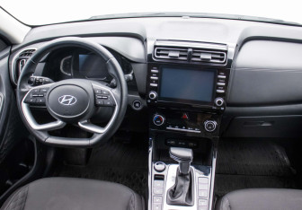Подержанный автомобиль Hyundai Creta 2021 года (13 фото)