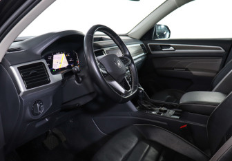 Подержанный автомобиль Volkswagen Teramont 2021 года (13 фото)