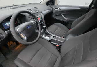 Подержанный автомобиль Ford Mondeo Sedan 2012 года (9 фото)