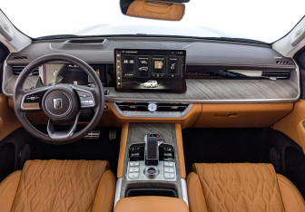 Подержанный автомобиль Tank 500 2023 года (14 фото)