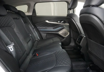 Подержанный автомобиль Exeed TXL 2022 года (13 фото)