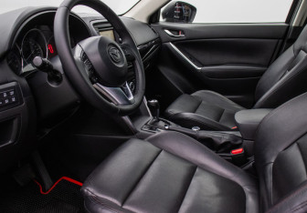 Подержанный автомобиль Mazda CX-5 2012 года (10 фото)