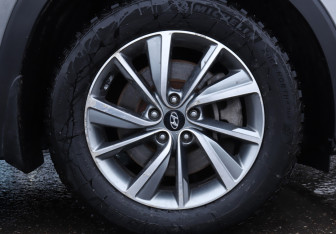 Подержанный автомобиль Hyundai Santa Fe 2019 года (23 фото)