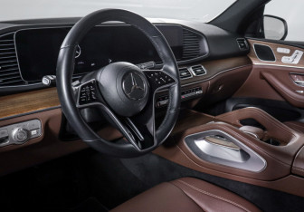Подержанный автомобиль Mercedes-Benz GLE 2024 года (14 фото)