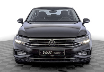 Подержанный автомобиль Volkswagen Passat Sedan 2020 года (2 фото)