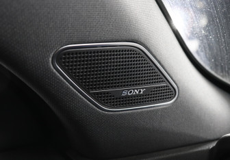 Подержанный автомобиль Changan UNI-K 2024 года (15 фото)