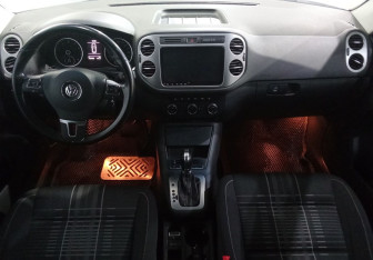 Подержанный автомобиль Volkswagen Tiguan 2015 года (9 фото)