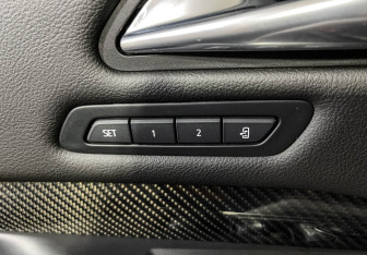 Подержанный автомобиль Cadillac XT4 2020 года (18 фото)