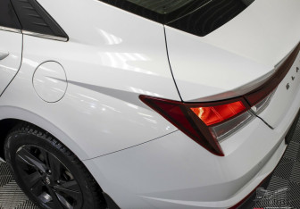 Подержанный автомобиль Hyundai Elantra Sedan 2021 года (7 фото)