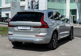 Подержанный автомобиль Volvo XC60 2021 года (5 фото)