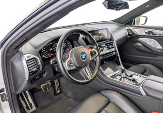 Подержанный автомобиль BMW M8 Sedan 2021 года (17 фото)