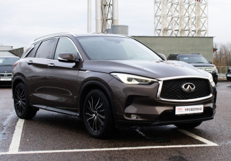 Подержанный автомобиль Infiniti QX50 2018 года (3 фото)