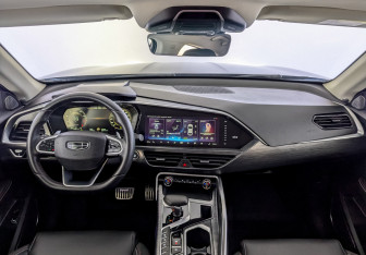 Подержанный автомобиль Geely Tugella 2022 года (14 фото)