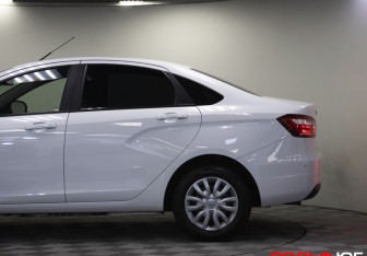 Подержанный автомобиль LADA (ВАЗ) Vesta Sedan 2022 года (21 фото)