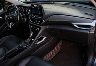 Подержанный автомобиль Chevrolet Orlando 2020 года (7 фото)