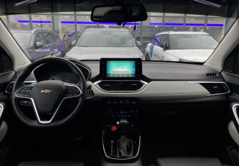 Подержанный автомобиль Chevrolet Captiva 2022 года (11 фото)