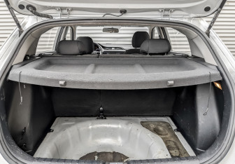 Подержанный автомобиль Kia Rio Hatchback 2021 года (10 фото)