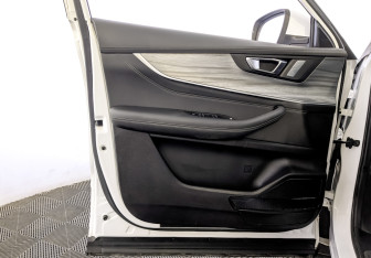 Подержанный автомобиль Chery Tiggo 8 Pro Max 2022 года (19 фото)