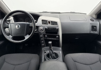 Подержанный автомобиль SsangYong Kyron 2011 года (12 фото)