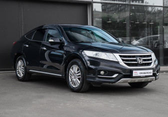 Подержанный автомобиль Honda Crosstour 2014 года (3 фото)