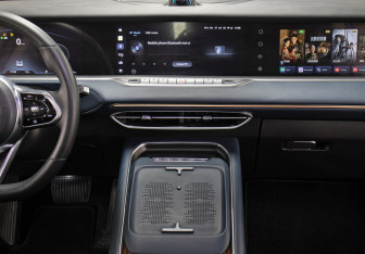 Подержанный автомобиль Voyah Free 2023 года (14 фото)