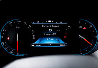 Подержанный автомобиль Chevrolet Captiva 2022 года (11 фото)