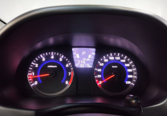 Подержанный автомобиль Hyundai Solaris Sedan 2013 года (15 фото)