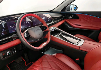 Подержанный автомобиль Exeed RX 2023 года (7 фото)