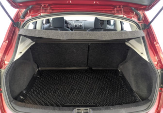 Подержанный автомобиль Nissan Qashqai 2013 года (10 фото)