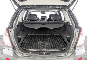 Подержанный автомобиль Opel Antara 2013 года (10 фото)