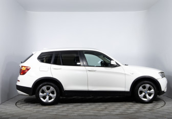 Подержанный автомобиль BMW X3 2011 года (4 фото)