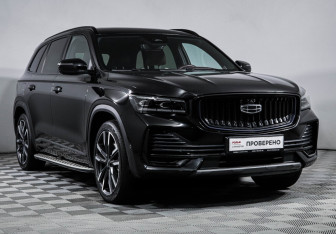 Подержанный автомобиль Geely Monjaro 2023 года (3 фото)