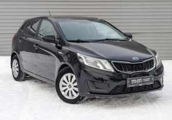 Подержанный автомобиль Kia Rio Hatchback 2012 года (3 фото)