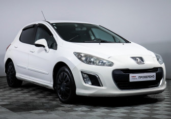 Подержанный автомобиль Peugeot 308 Hatchback 2012 года (3 фото)
