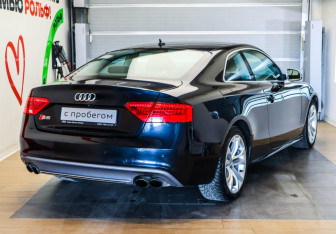 Подержанный автомобиль Audi S5 Coupe 2012 года (4 фото)
