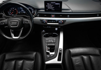Подержанный автомобиль Audi A4 Sedan 2016 года (20 фото)