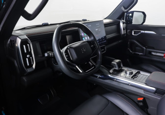 Подержанный автомобиль Jetour T2 2024 года (15 фото)