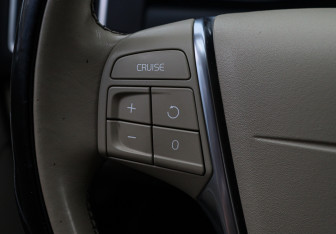 Подержанный автомобиль Volvo XC60 2015 года (20 фото)