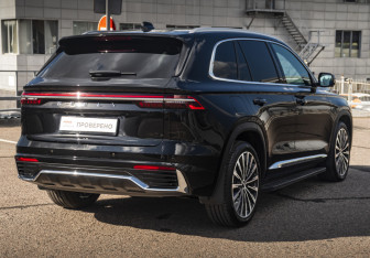 Подержанный автомобиль Geely Monjaro 2025 года (5 фото)