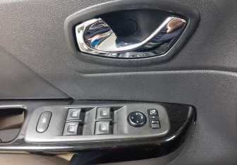 Подержанный автомобиль Renault Kaptur 2019 года (20 фото)