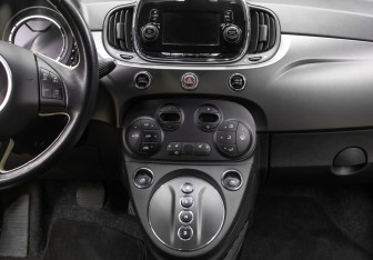 Подержанный автомобиль Fiat 500 Hatchback 2017 года (15 фото)